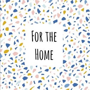 Various home goods and custom florals